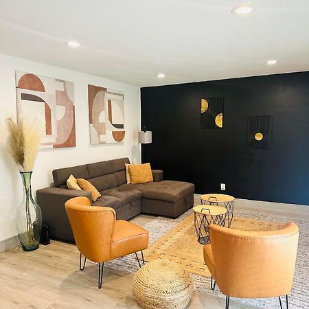 Trendy Midtown Apartment Houston Exterior photo