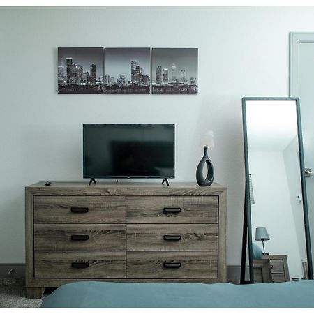 Trendy Midtown Apartment Houston Exterior photo