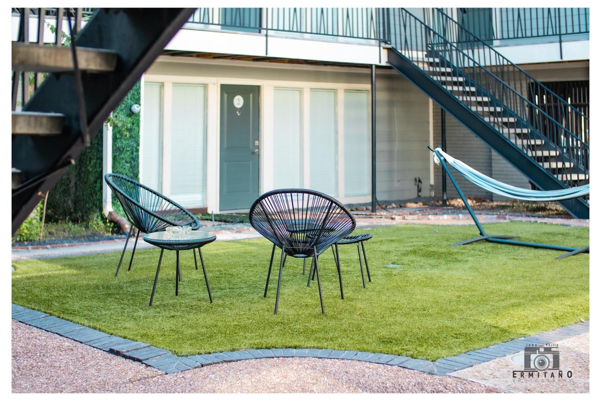 Trendy Midtown Apartment Houston Exterior photo